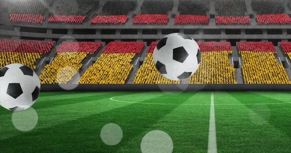 Bild Von Fußballbällen Über Dem Stadion Mit Deutschland Fahne Sport — Stockfoto