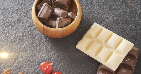 표면에 그릇에 우유와 화이트 초콜릿 이미지 디저트 초콜릿 컨셉트는 디지털로 — 스톡 사진