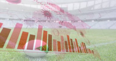 Boş stadyum ve ragbi topunun üzerinde yüzen koronavirüs hücreleri ve diyagramlar. Global Covid 19 koronavirüs pandemik spor konsepti dijital olarak üretilen görüntü.