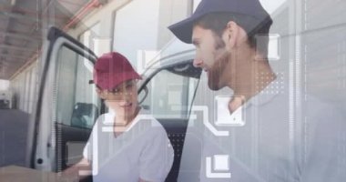 Finansal grafiklerin mutlu beyaz kadın ve erkek kuryelerin not alması üzerine animasyonu. iş, finans ve dağıtım hizmetleri kavramı dijital olarak oluşturulmuş video hizmetleri.