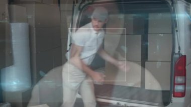 Kafkas erkek kurye üzerinde veri işleme animasyonu. iş, teknoloji ve dağıtım hizmetleri kavramı dijital olarak oluşturulmuş video hizmetleri.