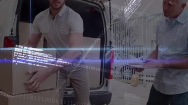 Kafkasyalı depo çalışanları üzerinde dijital arayüz animasyonu. küresel gönderim, dağıtım, iş, veri işleme ve teknoloji konsepti dijital olarak oluşturulmuş video.