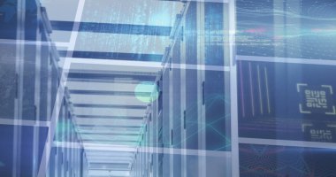 Ekranlardaki bilgisayar sunucuları ve veri işleme resimleri. küresel bağlantılar, veri işleme ve dijital arayüz konsepti dijital olarak oluşturulmuş resim.