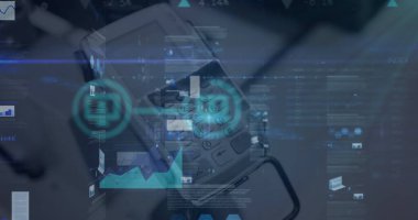 Diyagram ve terminal üzerinden veri işleme resmi. küresel iş, finans, bağlantılar ve dijital arayüz konsepti dijital olarak oluşturulmuş görüntü.