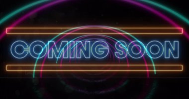 Siyah arkaplan üzerindeki neon çizgileri üzerinden gelen mesajın resmi. küresel sosyal medya, bağlantılar ve dijital arayüz konsepti dijital olarak oluşturulmuş görüntü.