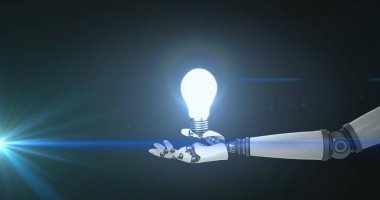 Robot kolunun üzerinde yanan ampulün görüntüsü, koyu arkaplanda hareket eden ışıkla. Elektrik mühendisliği teknolojisi, iletişim ve araştırma konsepti dijital olarak oluşturulmuş görüntü.