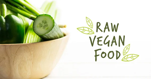 Imagen Texto Vegano Crudo Verde Sobre Tazón Ensalada Verduras Orgánicas —  Fotos de Stock