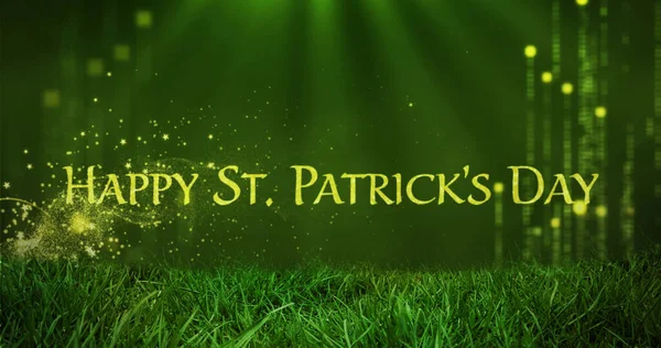 Imagem Grama Sobre Feliz Patricks Dia Texto Fundo Verde Patricks — Fotografia de Stock