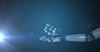 Koyu arkaplanda hareket eden ışıkla birlikte robot kolun üzerindeki medya simgelerinin görüntüsü. Elektrik mühendisliği teknolojisi, iletişim ve araştırma konsepti dijital olarak oluşturulmuş görüntü.