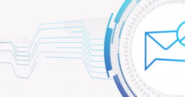 Beyaz arka planda bağlantı ağının ve zarfın animasyonu. siber güvenlik ve dijital arayüz kavramı dijital olarak oluşturulmuş video.