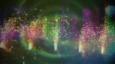 Karanlık arka planda parlayan renkli ışıkların canlandırması. müzik ve eğlence konsepti dijital olarak oluşturulmuş video.