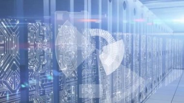 Sunucu odasında dijital arayüzün animasyonu. küresel bağlantılar, veri işleme ve dijital arayüz konsepti dijital olarak oluşturulmuş video.