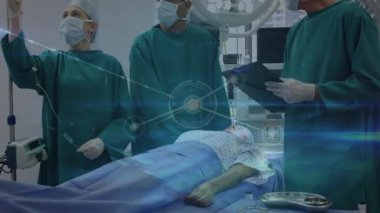Ameliyathanedeki cerrahlar üzerinden bağlantı ağının animasyonu. küresel tıp, covid 19 pandemik konsept sırasında sağlık hizmetleri dijital olarak üretilen video.