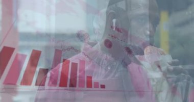 Covid-19 istatistiksel veri işleme programı, Afrika kökenli Amerikalı son sınıf öğrencisinin sokakta atıştırma yemesi üzerine. Covid-19 salgını ve iş konsepti