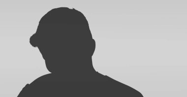 Gri arkaplanda fotokopi alanına karşı koyu renk siluet bir adam. insanlar ve duygular kavramı