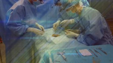 Kafkasyalı cerrahların ameliyat odasındaki yaşam çizgisi animasyonu. küresel tıp, covid 19 pandemik konsept sırasında sağlık hizmetleri dijital olarak üretilen video.