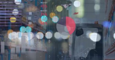 Depodaki taret kamyonundan veri işleme animasyonu. küresel iş, finans, bağlantılar ve dijital arayüz konsepti dijital olarak oluşturulmuş video.