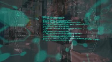 Kafkasyalı işadamının VR kulaklık kullanılarak taranması ve veri işlemesinin animasyonu. küresel bilim, teknoloji ve dijital arayüz kavramı dijital olarak oluşturulmuş video.