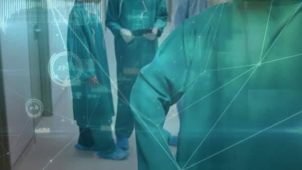 Animação Rede Conexões Sobre Dois Cirurgiões Caucasianos Sala Operações Medicina — Vídeo de Stock