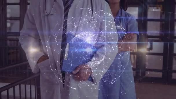 在快乐多样的女医生和男医生身上激发出联系和全球的活力 连接和技术概念数码视频 — 图库视频影像
