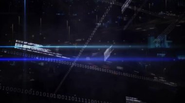 Şehrin üzerindeki veri işleme ve ikili kodlama animasyonları. küresel hesaplama, dijital arayüz ve dijital olarak oluşturulmuş video işleme kavramı.