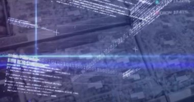 Bilgisayar sunucusu üzerinden istatistik ve veri işleme animasyonu. Küresel iş bağlantıları ve dijital arayüz konseptini dijital olarak oluşturur.