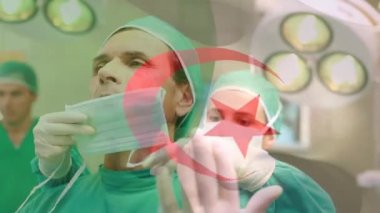 Cezayir bayrağının, yüz maskeli beyaz doktorlar üzerinde canlandırılması. küresel tıp ve vatanseverlik kavramı dijital olarak üretilen video.