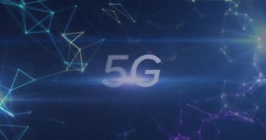 Siyah arkaplanda 5G metin ve şekillerin animasyonu. küresel iş ve dijital arayüz kavramı dijital olarak oluşturulmuş video.