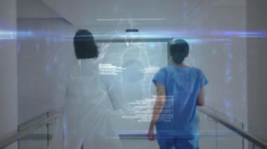 Kadın hemşire ve doktorun koşması üzerine veri işleme animasyonu. Küresel tıp ve dijital arayüz kavramı dijital olarak oluşturulmuş video.