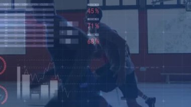 Koşan çeşitli sporcuların veri işleme animasyonları. Küresel spor ve dijital arayüz kavramı dijital olarak oluşturulmuş video.