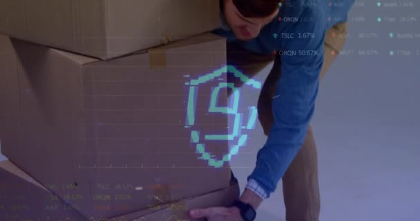 상자를 운반하는 카시안 남자를 데이터 애니메이션 글로벌 비즈니스 디지털 인터페이스 — 비디오