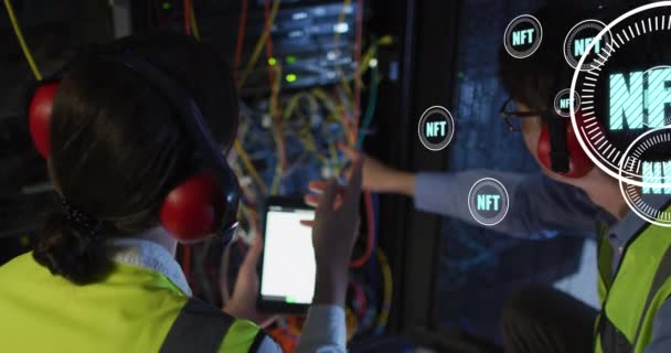 Animation Nft Texts Diverse Workers Server Room Global Business Digital — ストック動画