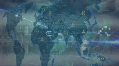 Dijital arayüzün animasyonu ve şehir manzarası üzerindeki bağlantılar ağıyla grafiği. Dijital olarak oluşturulmuş küresel bağlantılar, veri işleme ve dijital arayüz kavramı.