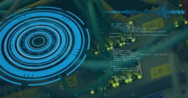 Bilgisayar sunucusundaki kablolar üzerinden tarama ve veri işleme animasyonları. küresel hesaplama ve veri işleme kavramı dijital olarak oluşturulmuş video.