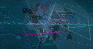 Mavi arkaplanda veri işleme animasyonu. küresel iş ve dijital arayüz kavramı dijital olarak oluşturulmuş video.