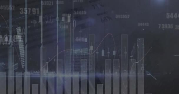 Statistische Gegevensverwerking Meervoudig Veranderende Aantallen Tegen Onweersbuien Boven Stadsgezicht Computerinterface — Stockvideo