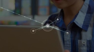 Kafkasyalı öğrenci üzerinden bağlantı ağının animasyonu. Dijital olarak oluşturulan öğrenim ve eğitim konsepti.