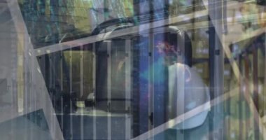 Depo ve sunucularda veri işleme animasyonu. İş, finans, teknoloji ve dağıtım hizmetleri konsepti dijital olarak oluşturuldu.