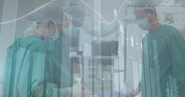 Operasyon sırasında beyaz kadın ve erkek cerrahlar üzerinde grafiklerin canlandırılması. Dijital olarak üretilen sağlık, ilaç ve finans konsepti.