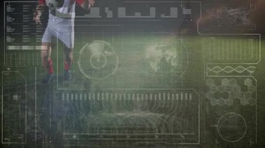 Kafkas erkek futbolcu üzerinde veri işleme animasyonu. Küresel spor ve dijital arayüz kavramı dijital olarak oluşturulmuş video.
