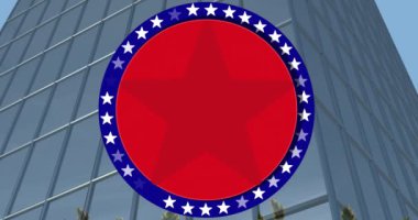 Binanın üzerinde daire ve yıldızların animasyonu. Küresel iş ve dijital arayüz kavramı dijital olarak oluşturulmuş video.