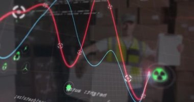 Paketle bulanık kuryenin üzerindeki grafik ve simgelerin canlandırılması. Küresel dağıtım hizmetleri, bağlantılar ve dijital olarak üretilen karbon ayak izi konsepti.