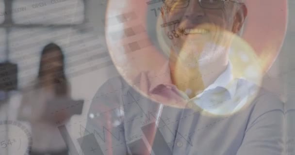 Statistical Data Processing Bulb Portrait Caucasian Senior Man Smiling Office — 图库视频影像