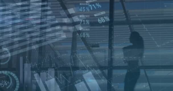 Animación Gráficos Datos Financieros Sobre Espacio Oficinas Caminatas Empresarios Concepto — Vídeos de Stock