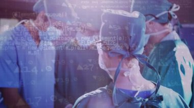 Ameliyat sırasında çeşitli cerrahlar üzerinde veri işleme animasyonu. Küresel tıp ve dijital arayüz kavramı dijital olarak oluşturulmuş video.