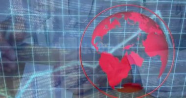 Kafkas erkek doktor üzerinde veri işleme ve küre animasyonu. Küresel tıp, bilgisayar ve dijital arayüz kavramı dijital olarak oluşturulmuş video.