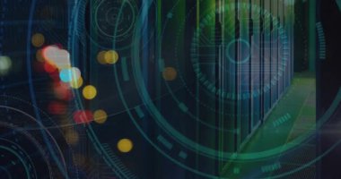 İşlem çemberi ve karanlık uzay üzerindeki bulanık trafik ışıklarının animasyonu. Veri işleme, dijital ekran, ağ güvenliği ve teknoloji konsepti dijital olarak oluşturulmuş video.