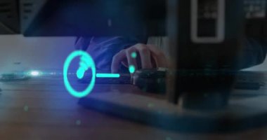 Bilgisayar kullanarak Kafkas iş adamının üzerindeki simgelerle bağlantı ağının animasyonu. Küresel teknoloji, veri işleme ve dijital arayüz kavramı dijital olarak oluşturulmuş video.