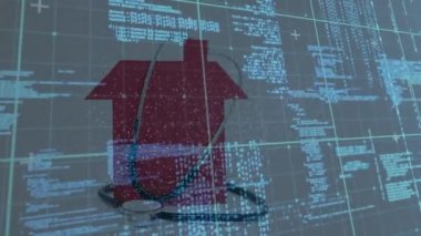 Gri arkaplandaki bir ev simgesi üzerinde steteskop üzerinde DNA yapısının dönmesi ve veri işlemesi. Tıbbi araştırma ve bilim teknolojisi kavramı