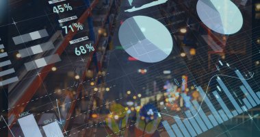 Beyaz erkek depo çalışanları üzerinde grafikler ve finansal veriler. finans, ekonomi, iş ve paket kavramı dijital olarak oluşturulmuş görüntü.